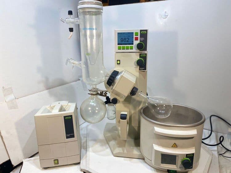 Buchi R-210 Rotavapor System